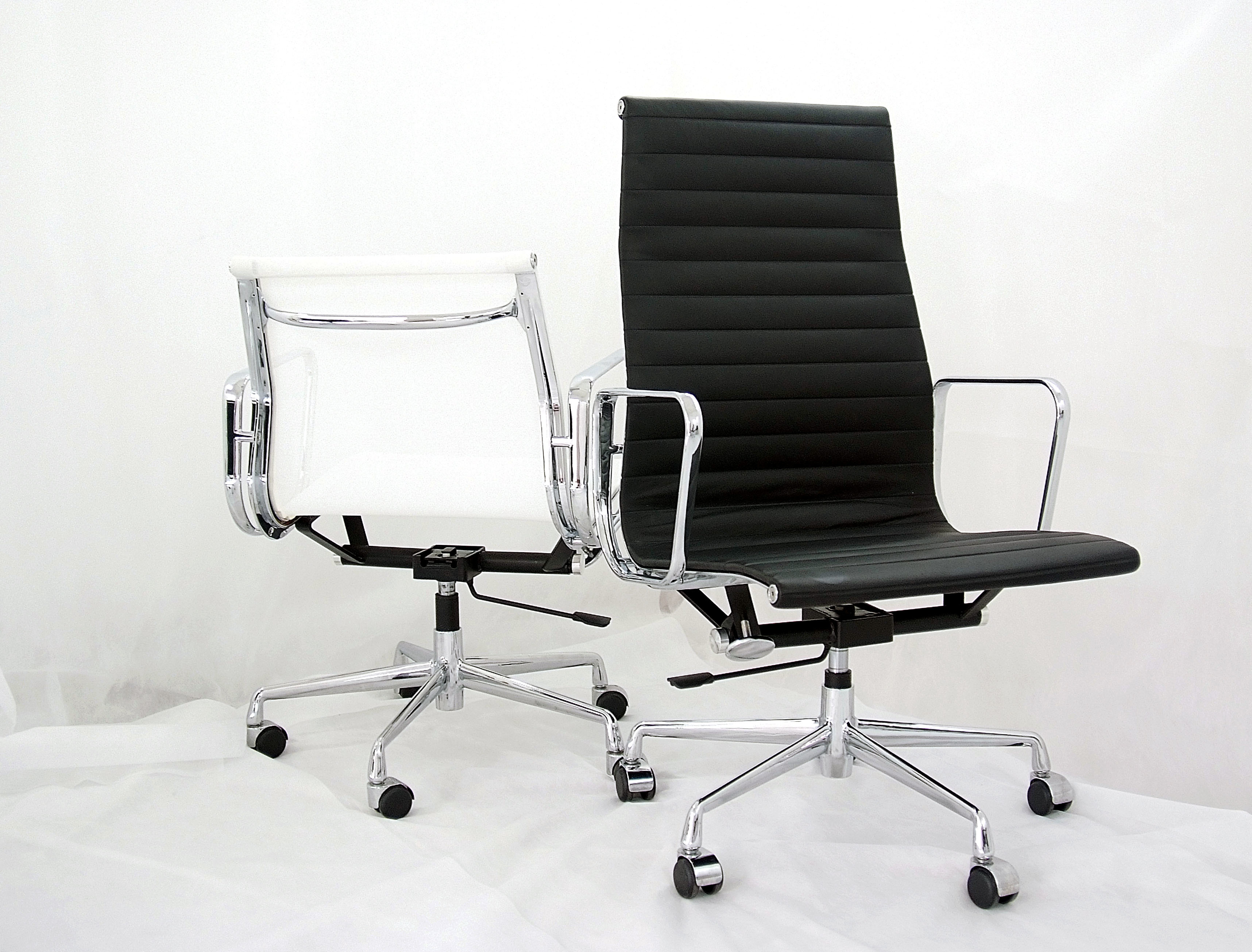 Quality Heat Embossed Ribbing Ergonomic Conference Room Chairs With Removable Armrests wholesale