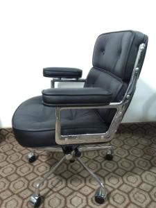Quality Commercial Furniture Ergonomic Office Chair Mid Century Design With Thick Pad Armrest wholesale