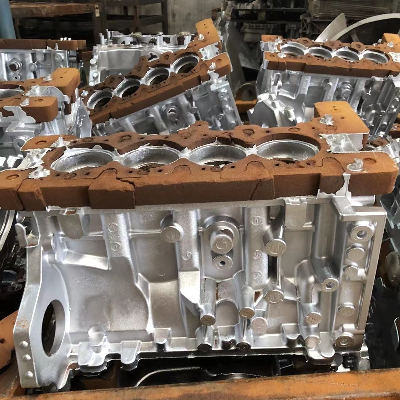 Buy cheap Aluminum Cylinder Heads Cast Aluminium Die Casting 50,000-100,000 Shots from wholesalers