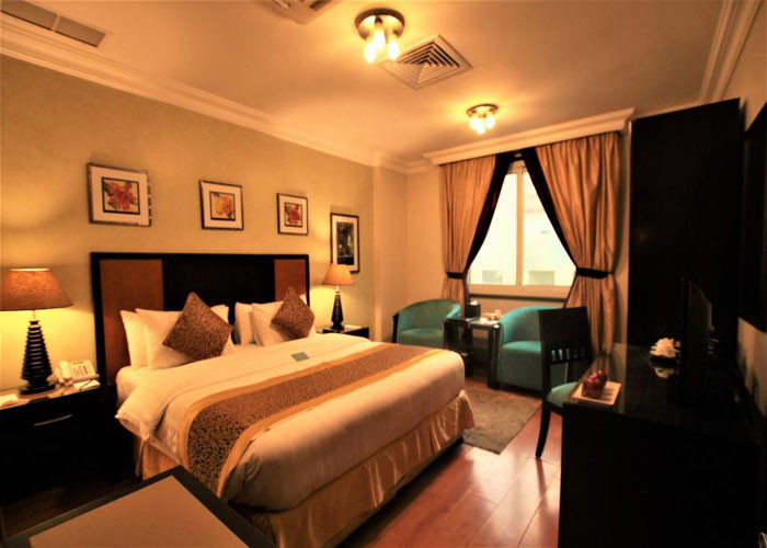 Quality Suite Room Modern Hotel Bedroom Furniture , Hotel Grade Furniture wholesale