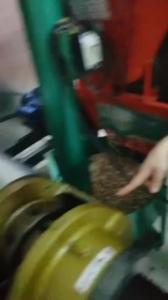 Quality Palm Screw Oil Seed Press Machine Carbon Steel Material 10-20 Tons Per 24hours wholesale