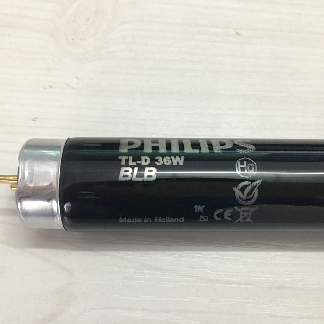 Fluorescent Tube Light Philips TL-D 36W BLB UV Lamps MADE IN POLAND 120cm with Glass Material