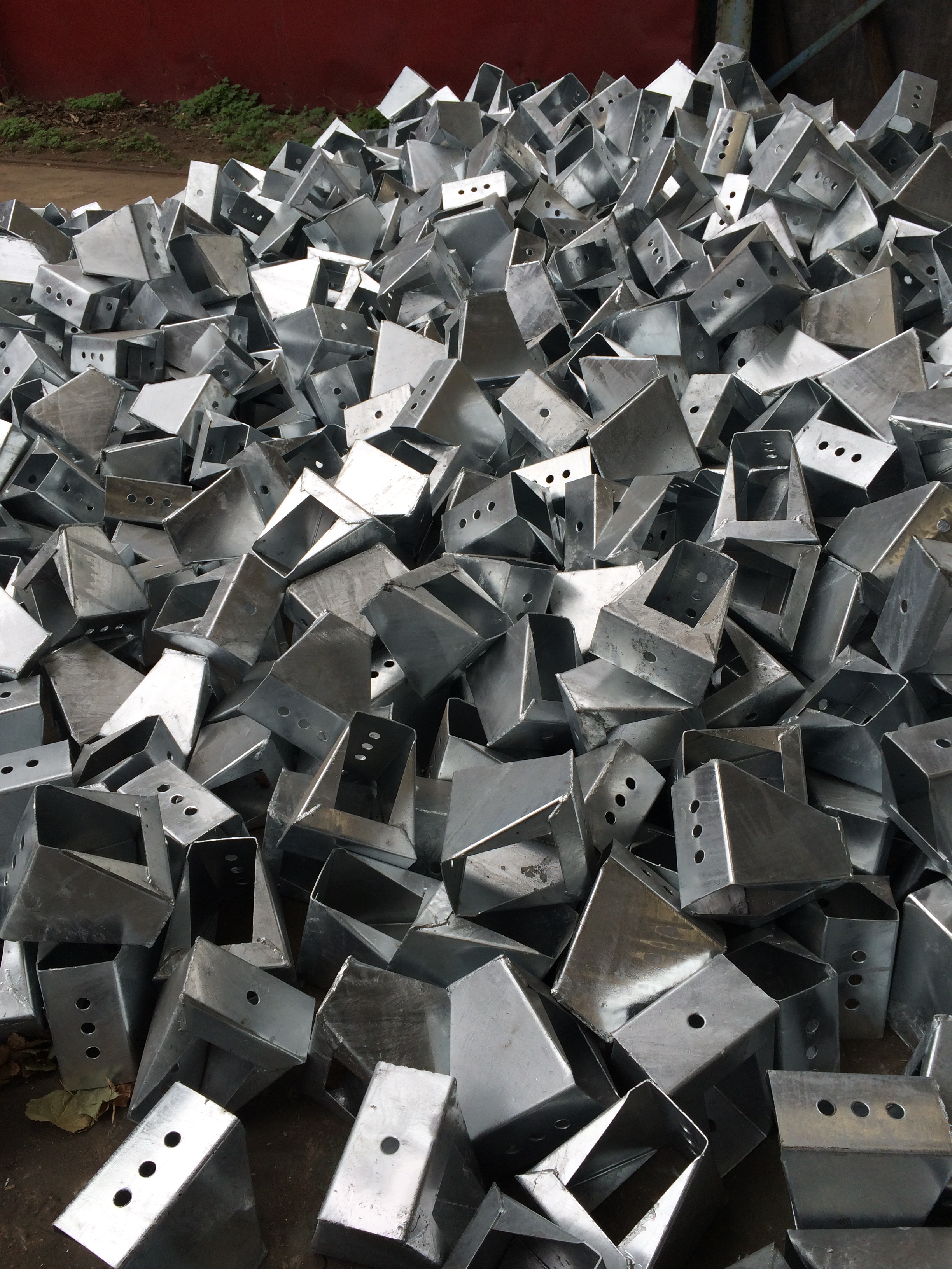 Hot Dip Zinc Coated Galvanized Steel Guardrail Spacer With ISO9001 2008 Certification