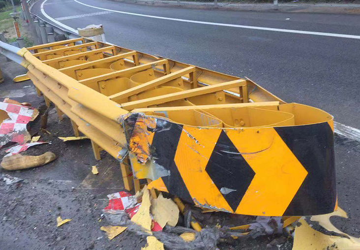 Roadway Safety Barrier Galvanized And Powder Coated Guardrails For Highways