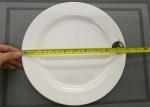 White Porcelain Dinnerware Sets Wide Rim Round Plate Diameter 25cm Weight 150g