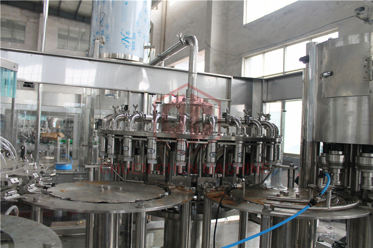 Low Foam Dosing Hot Juice Filling Machine With Long Tube PET Bottle Filler