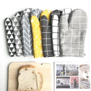 Quality Anti Scalding Microwave Kitchen Baking Tools High Temperature Gloves wholesale