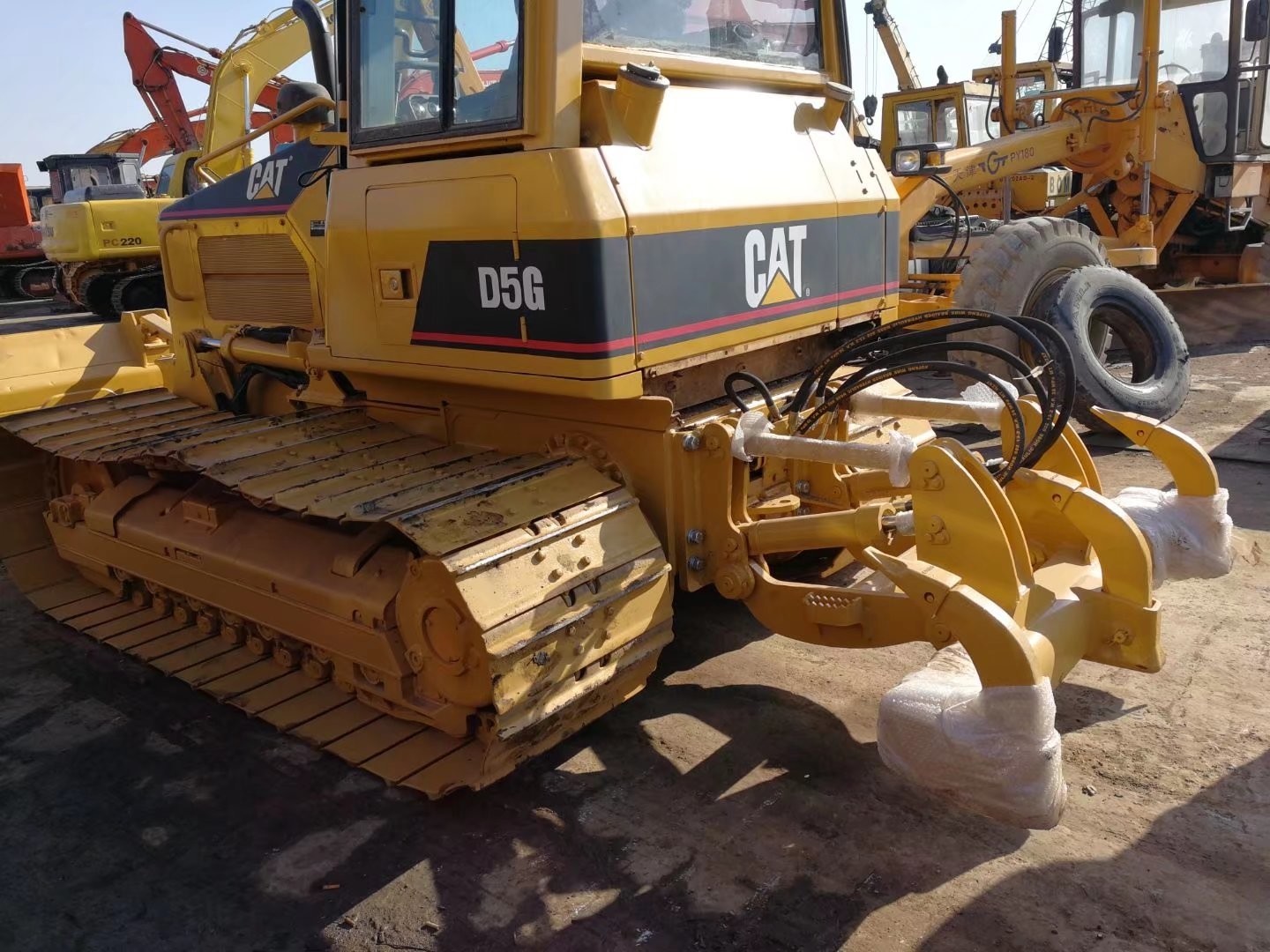 Used CAT D5G LGP Bulldozer With Ripper/Second Hand D5G bulldozer with 6 Way Blader
