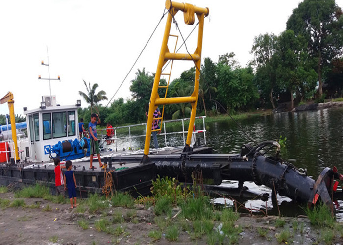 8inch cutter suction dredger low price/sand dredging
