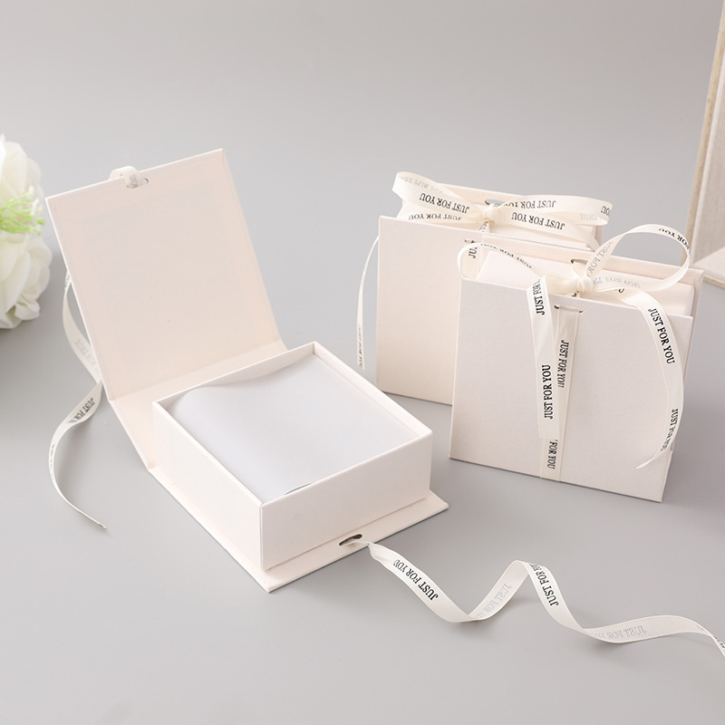 NECKLACES Custom Made Closure Lid Eco Cardboard Foldable Small Jewelry Gift Paper Box With Ribbon