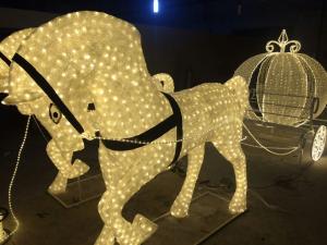 Quality outdoor christmas decoration led horse carriage wholesale