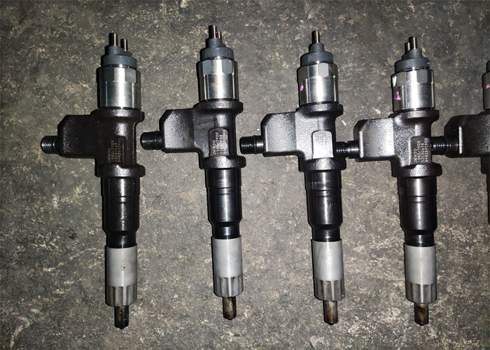 6WG1 Diesel Used Fuel Injector 1550-2900 8982592900 For Excavator ZX670-3 ZX870-3