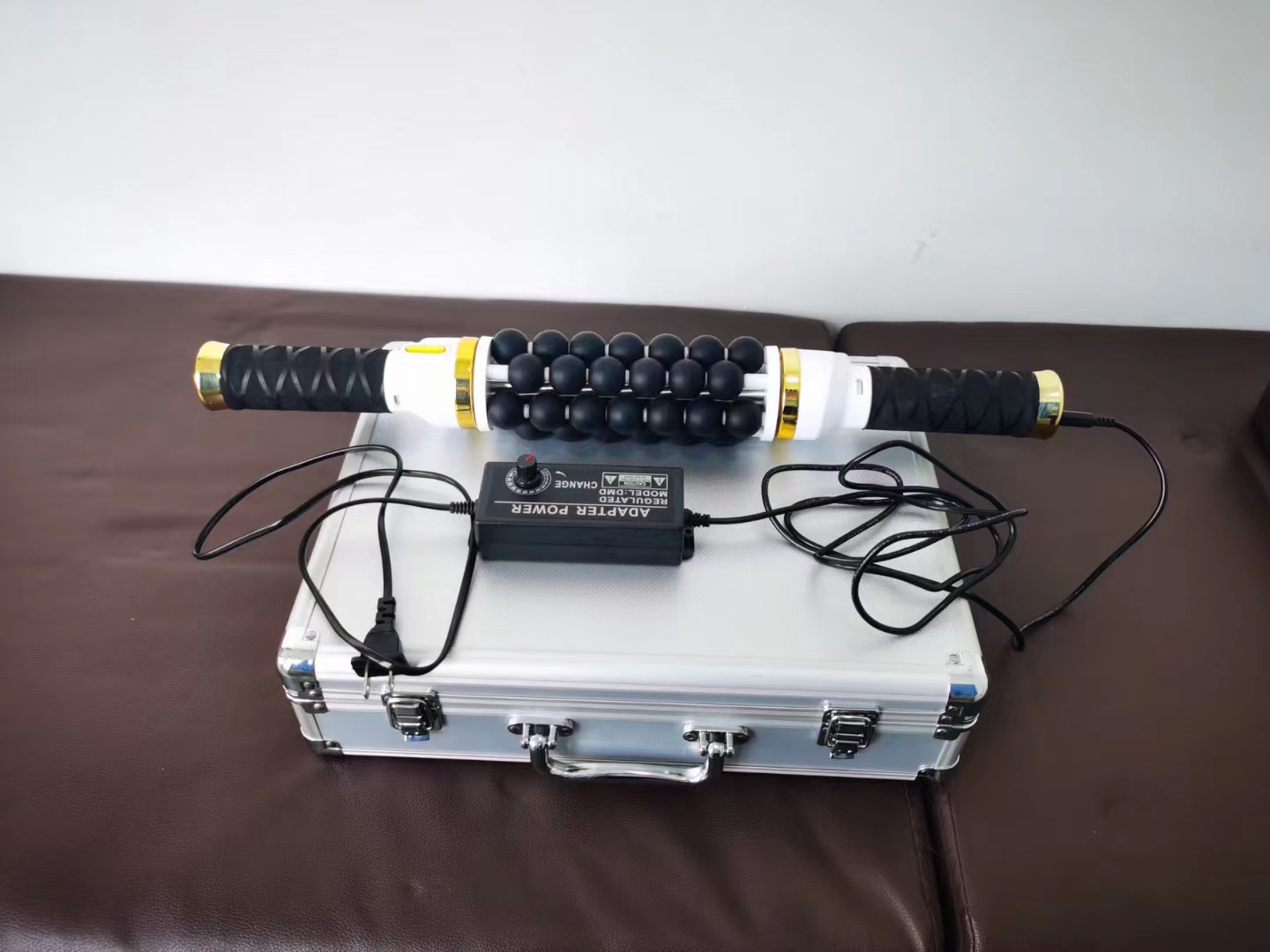 EMT18 Vibrating EMS Sculpting Machine Massage Cellulite Reduction Roller Slimming
