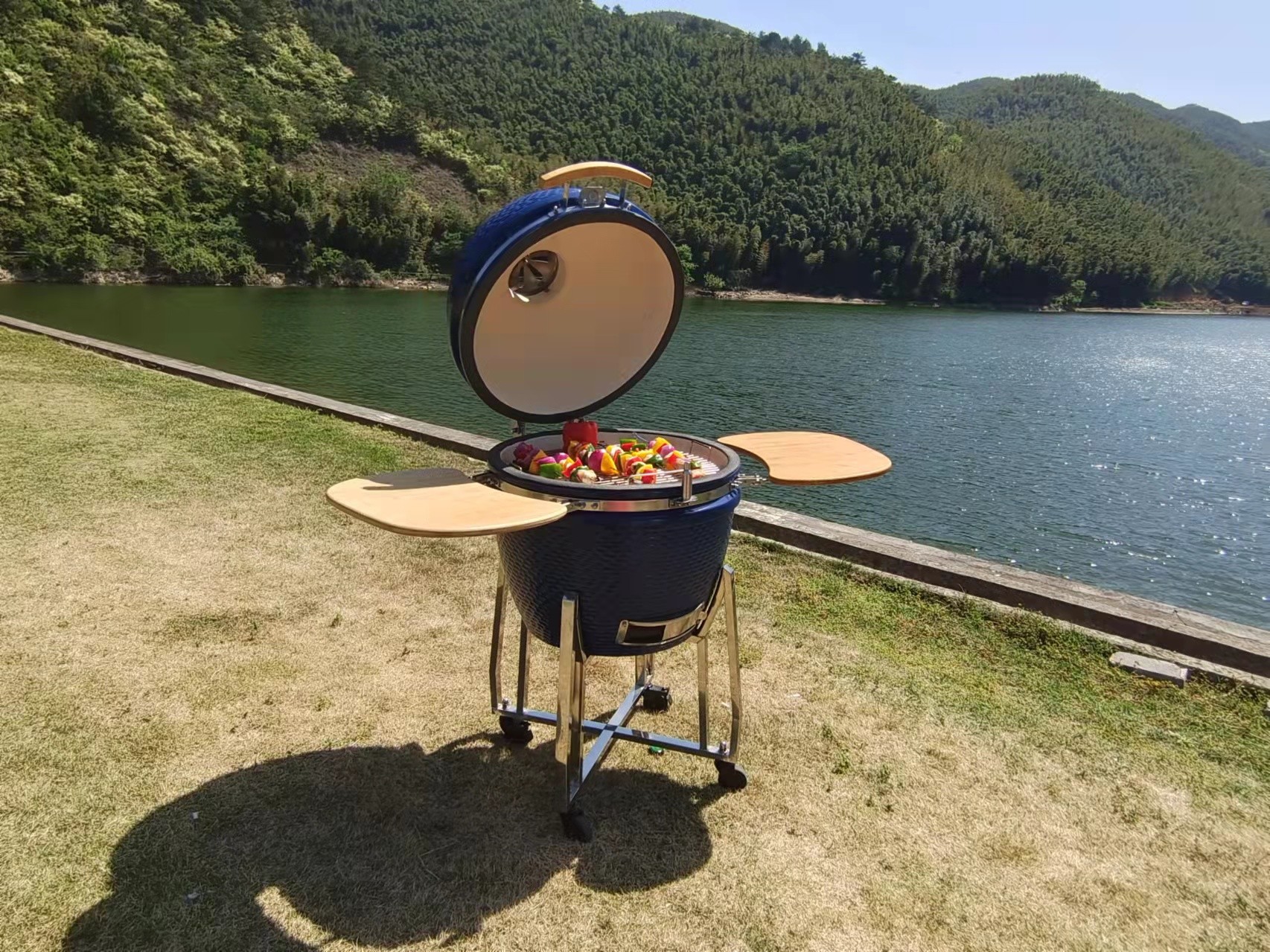 Bubble White Glaze Charcoal Kamado Grill 21.5 Inch 57*65cm