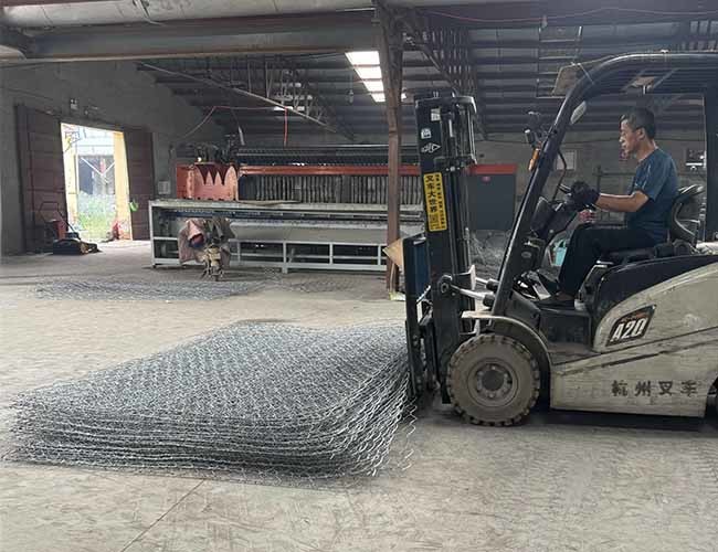 ASTM Galvanized Gabion Wire Mesh For Erosion Control CE / ISO Certified