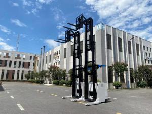 Quality Single Reach Forward Electric Forklift Truck Load Capacity 2000 KG Lifting Height 5000 Meters wholesale