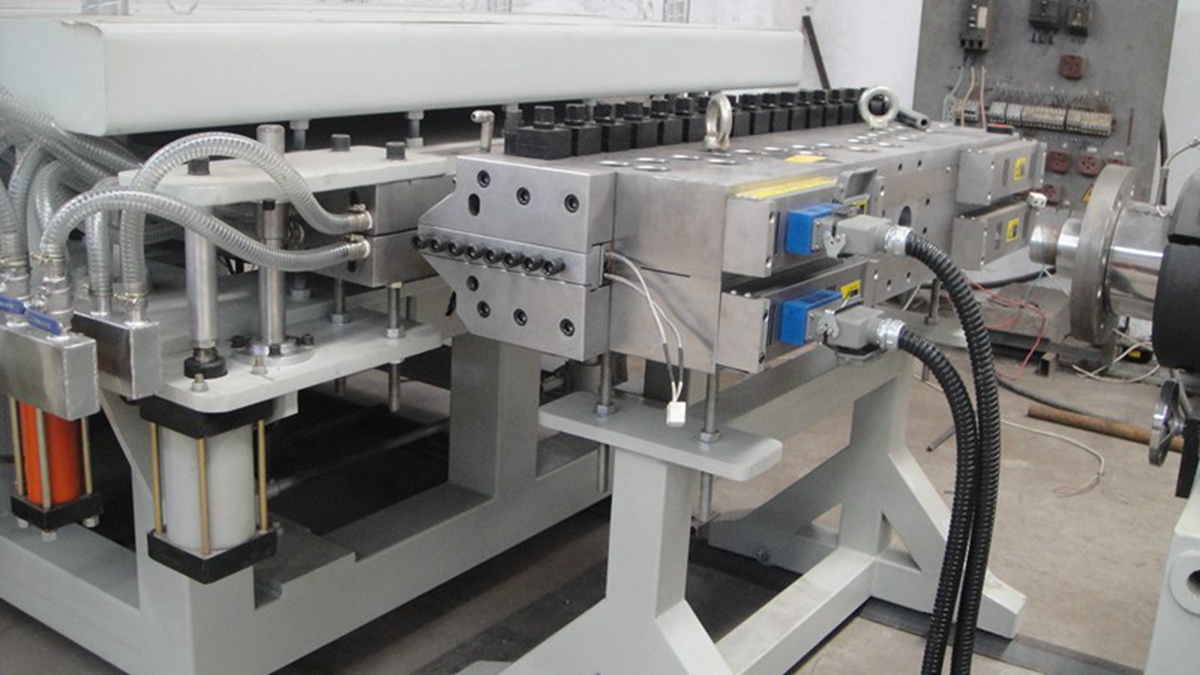 PVC foam board machine