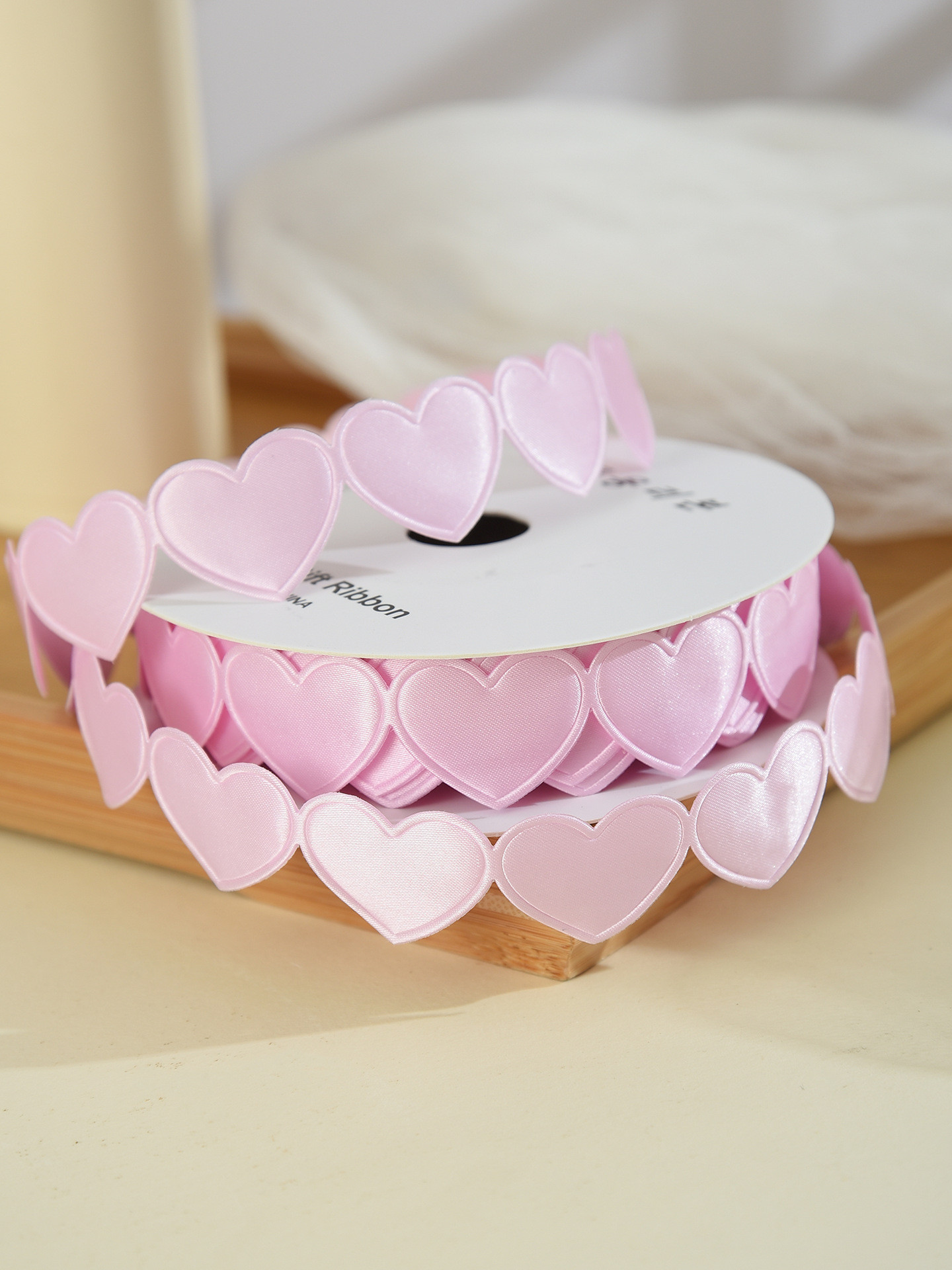 1.5cm*9m 2.5cm*9m Heart Shape Valentine's Day Polyester Gift Ribbon For Luxury Gift Packaging