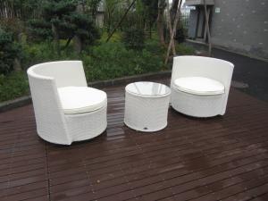 Quality Waterproof White Resin Wicker Chair Set For Home / Restaurant wholesale