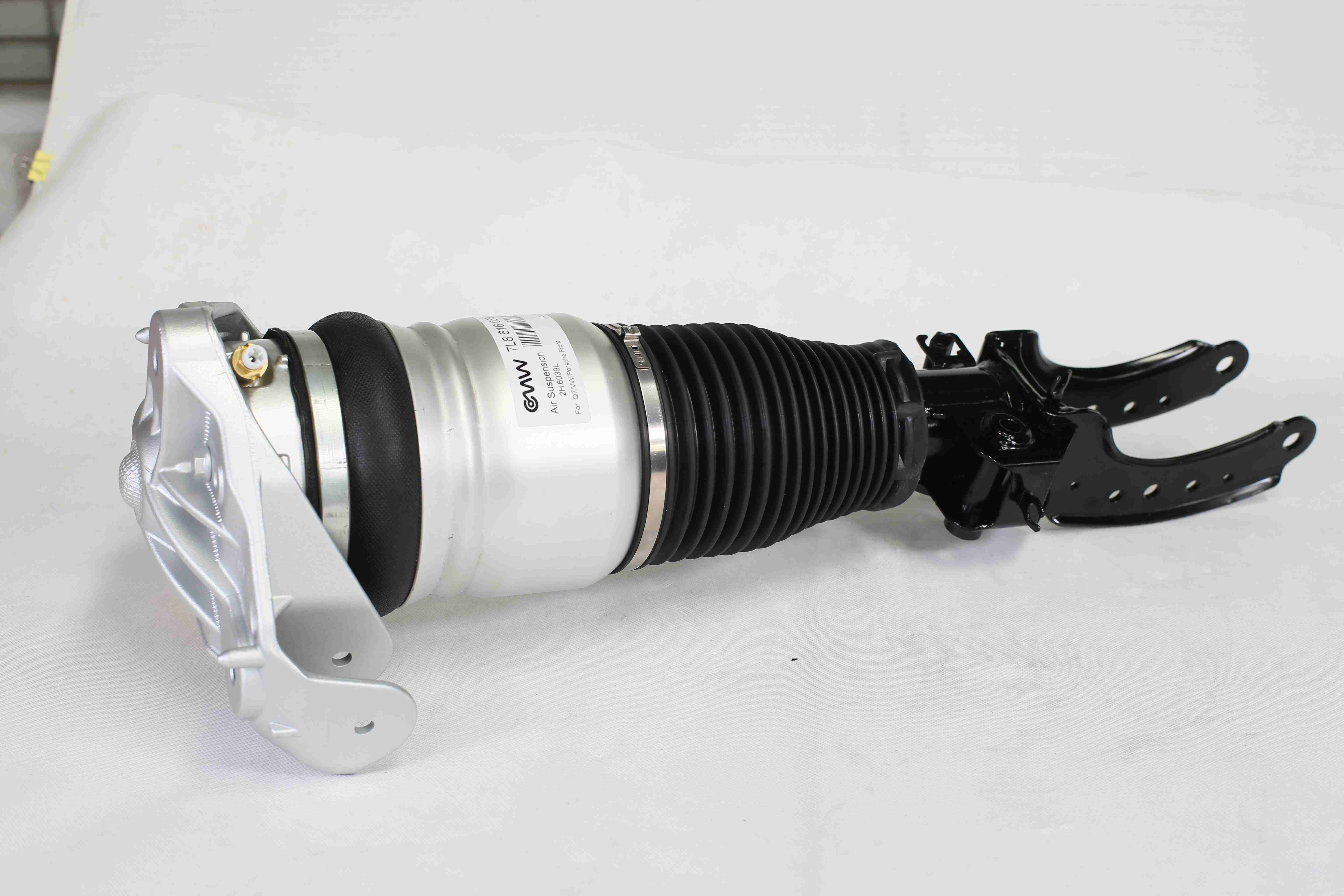 7L8616039D Cayenne Volkswagen Struts Adaptive Air Suspension