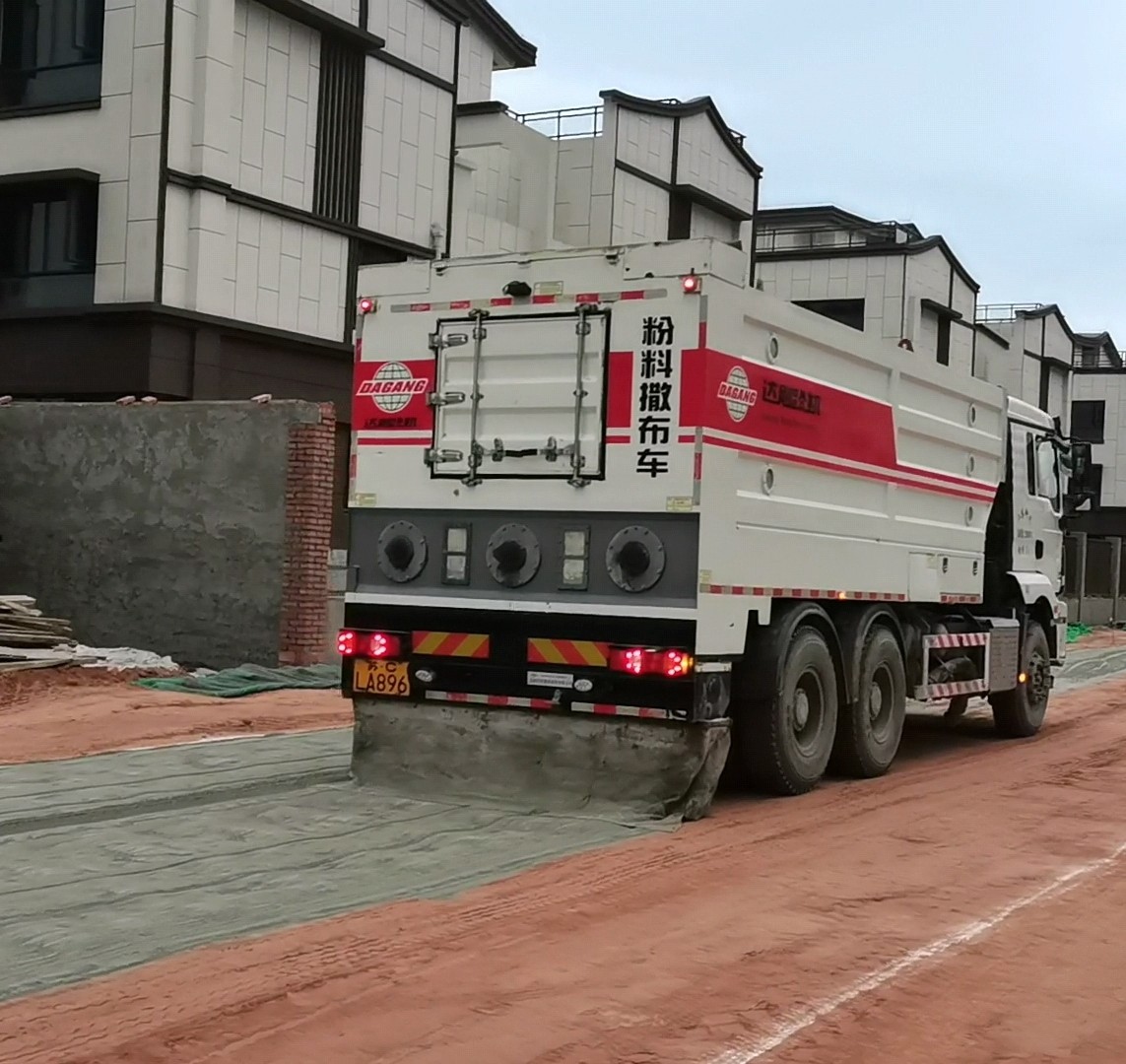 Liquefied Road Soil Stabilizer Rammed Earth Wall Solidification Agent