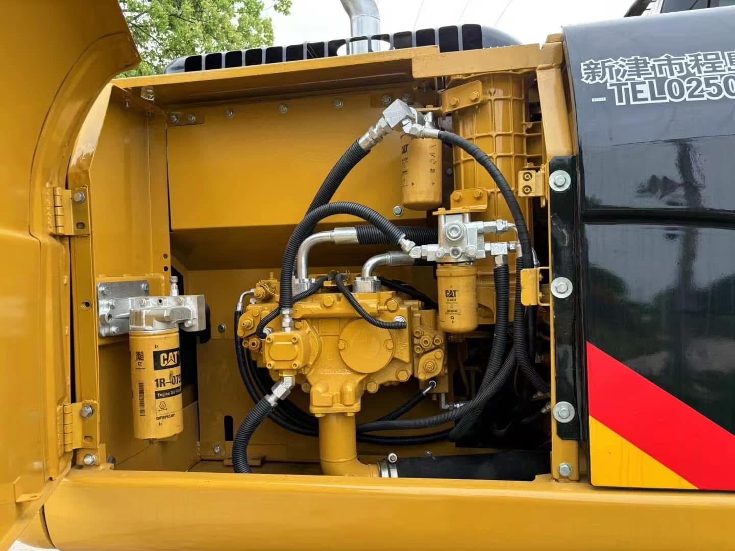 20 Ton Used Cat 320D2l Crawler Excavator With 1m3 Bucket Capacity Second Hand Heavy Machine
