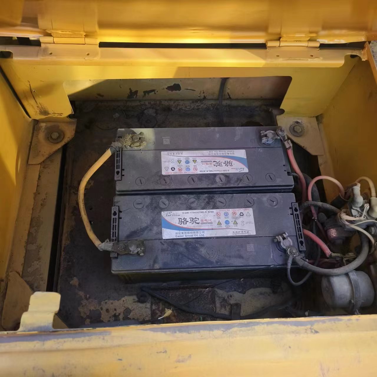 Excellent Condition Used Komatsu PC200 Excavator with Second Hand Japan Engine PC 200