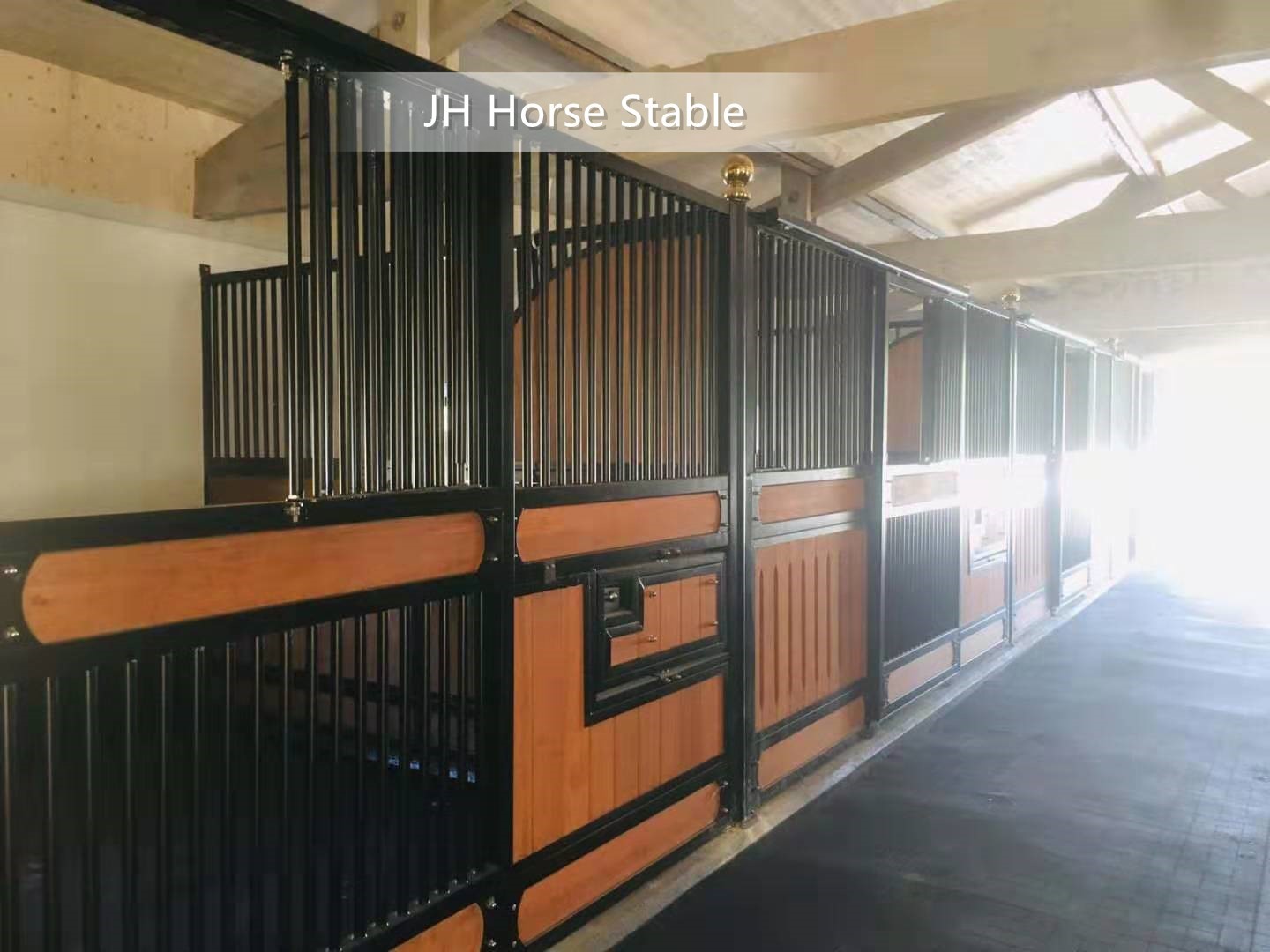Sliding Door Style Equine Stall Fronts Bamboo Pine Powder Coating