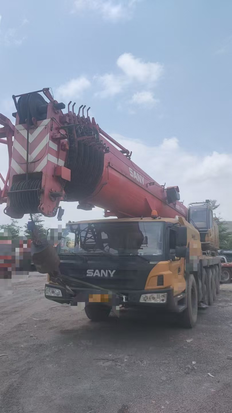 SA NY 130 Tons Mobile Crane Folding Design 7 Boom Section 4 Axles