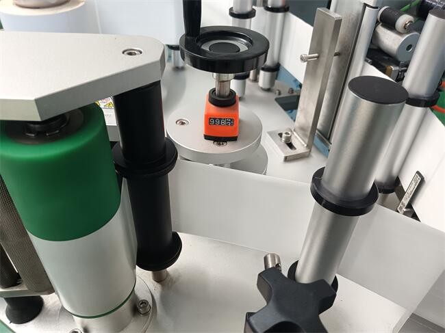 Labeling Speed 300-500 Bottles/min Pharma Labeling Machine for Fast Labeling Process