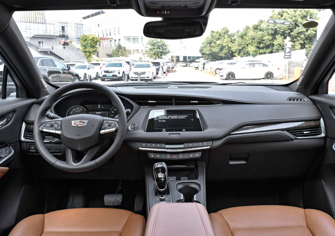 Cadillac XT4 2022 4WD Gasoline Plus 48V Light Hybrid 5 seats SUV