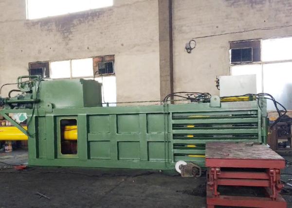 Cheap Professional Horizontal Waste Paper Baler Machine  With Feeding Convey for sale