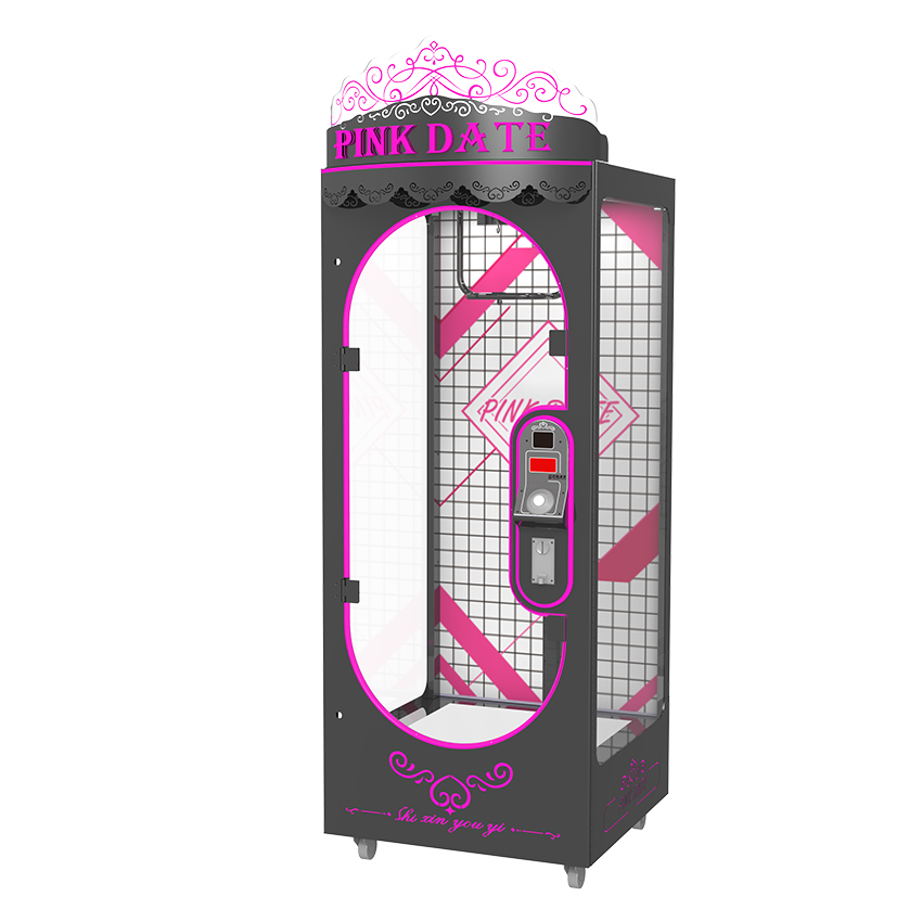 Luxury Cube Crane Claw Gift Vending Machine With 12 Months Warranty