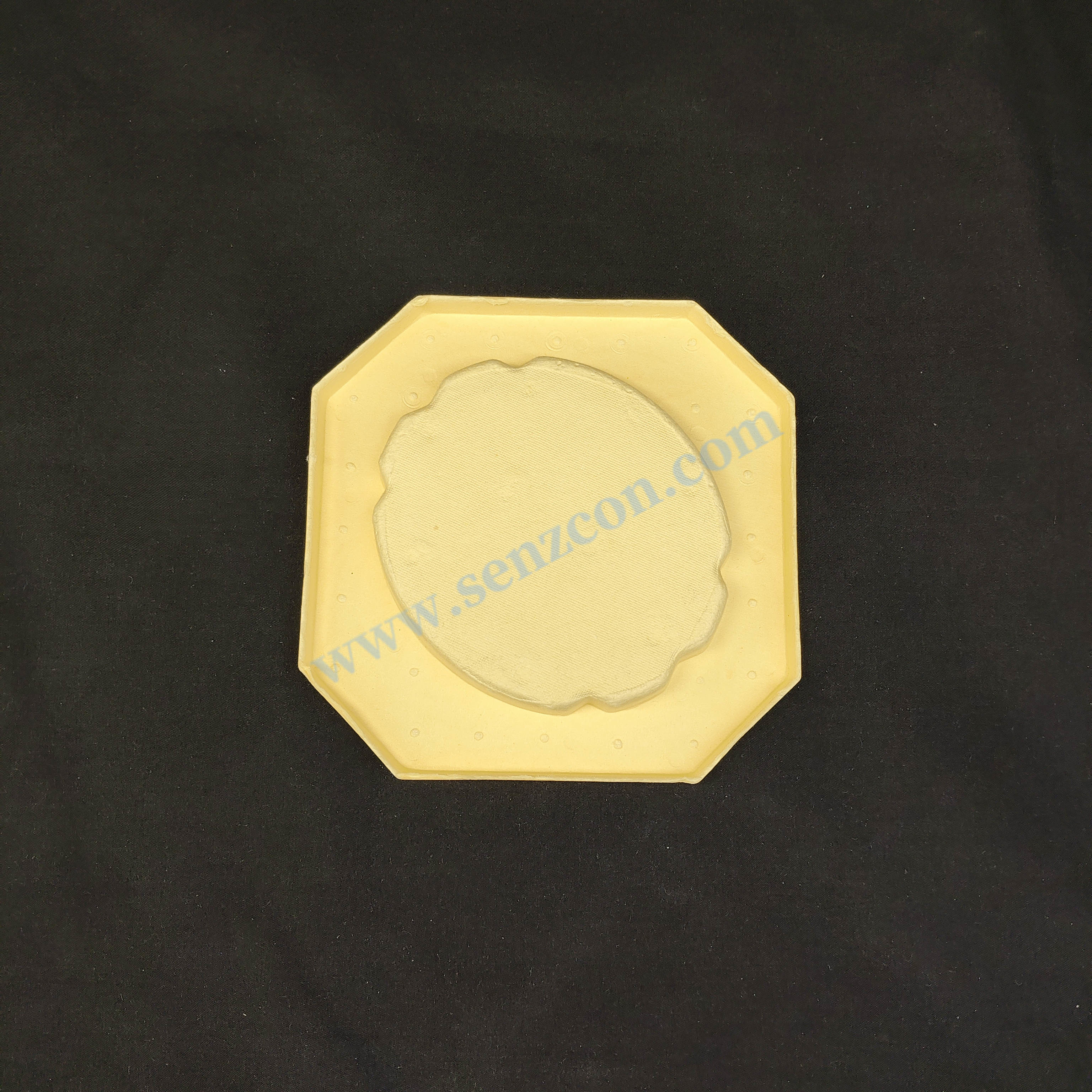 Factory-customized high-end food packaging box liners and bases, high-end jewelry liners, anti-drop and shock-proof, made of yellow plant fiber