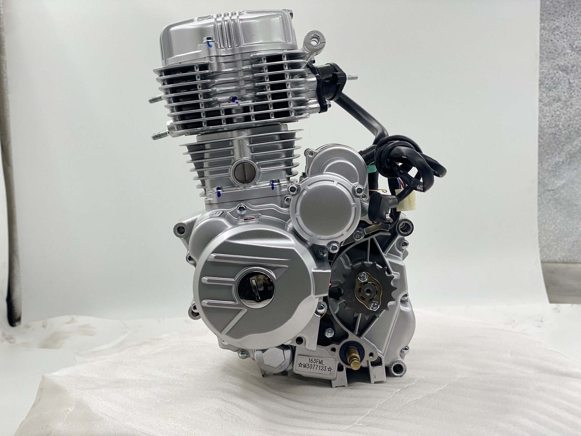 200cc Displacement Air Cooled Engine for Three Wheel Motorcycle/Cargo Tricycle in 2021