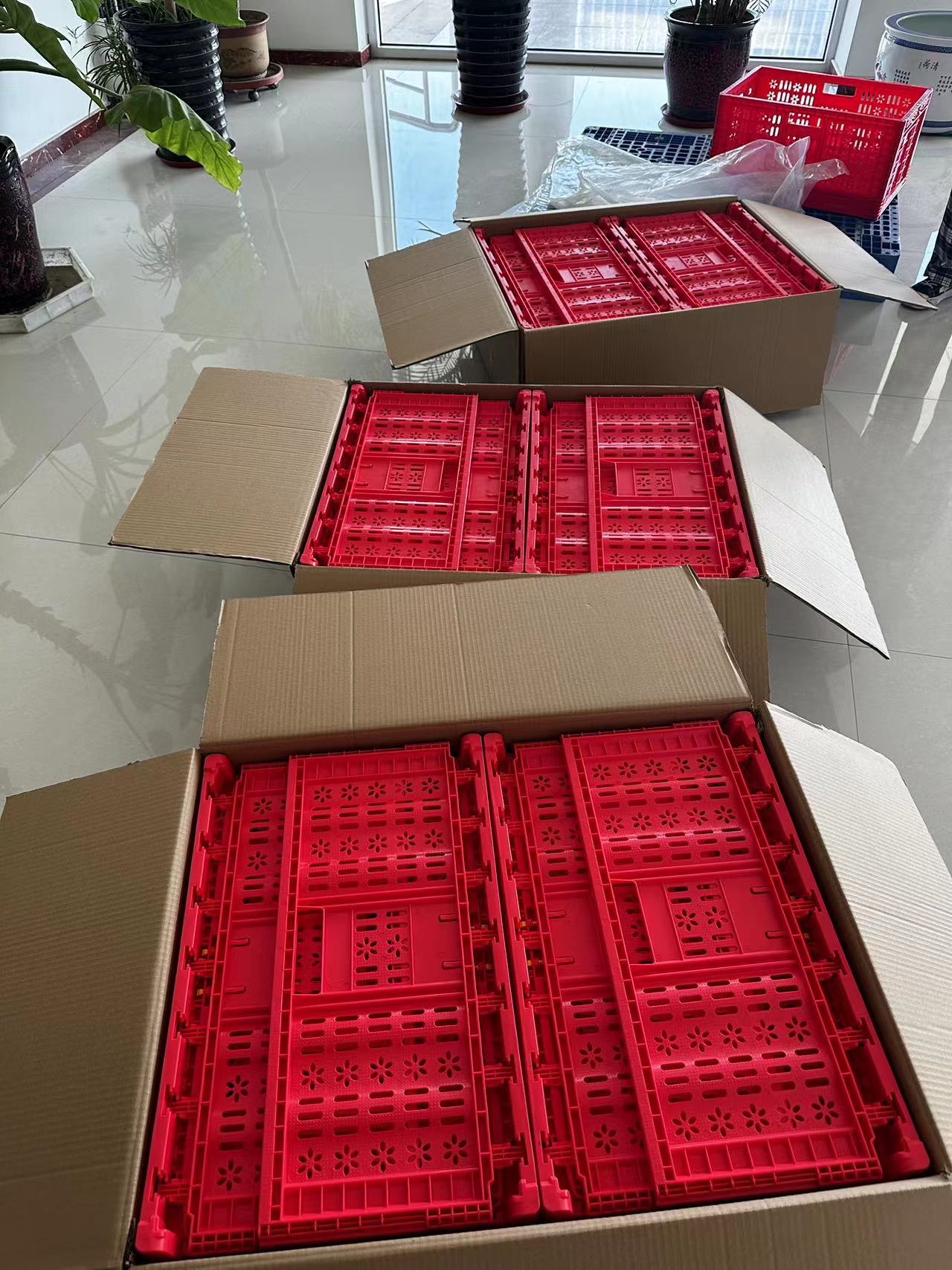 PE/PP Material Small Foldable Plastic Storage Box Crates for Easy Storage