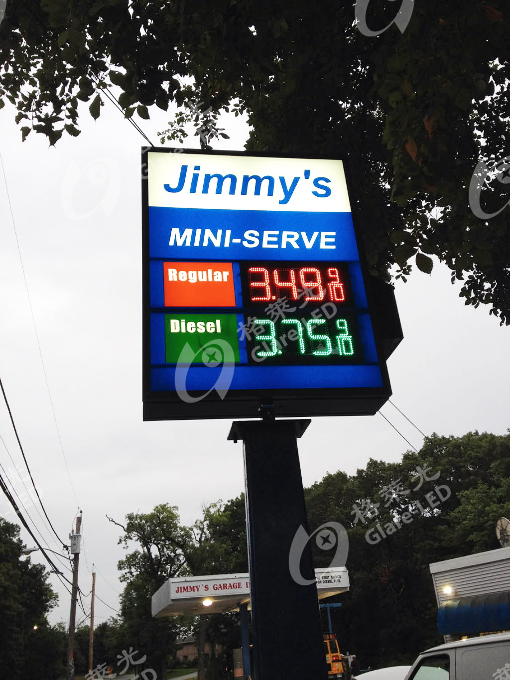 Outdoor 27 Inch 8.889 10 LED Gas Sign GSM Communication IP65 Waterproof Level