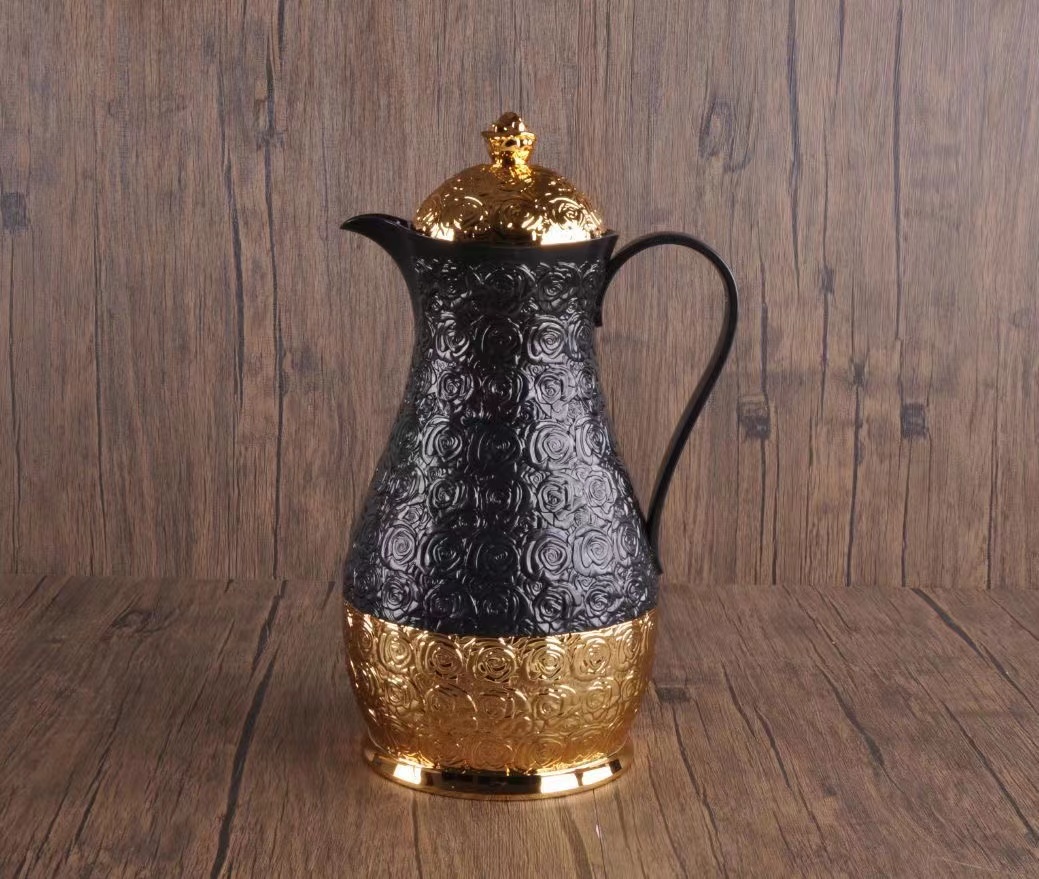 Stocked Royal Black Gold Arabian Glass Liner Carefe Porcelain Cawa Cup 1L Tea Coffee Kettle Set Dallah Pot Arabic Coffee Vacuum Flasks