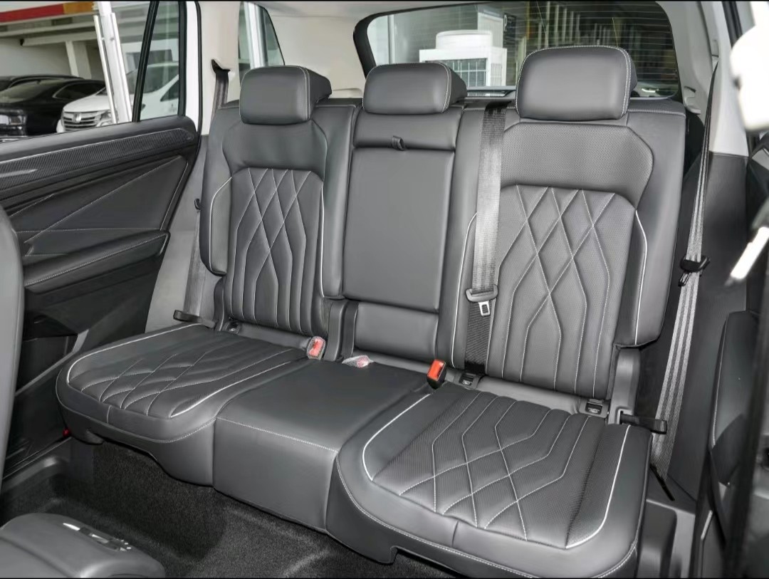 VW Tiguan L 2023 New Car 330TSI Auto 4wd R Line Flagship Edition MidSize SUV 7 Seater
