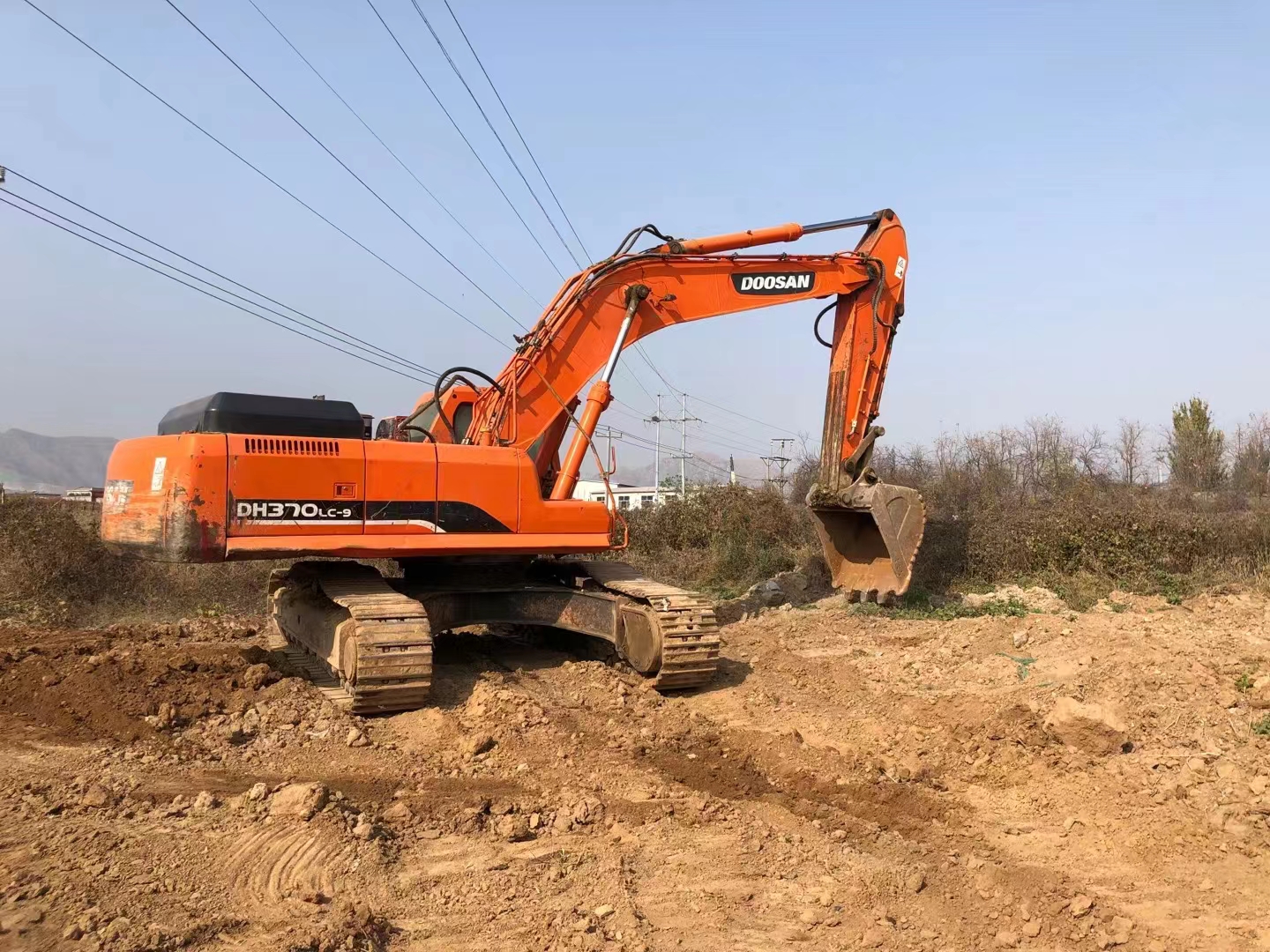 Original Doosan DH370-9 Heavy-Duty Second-Hand Excavator for Your Construction Needs