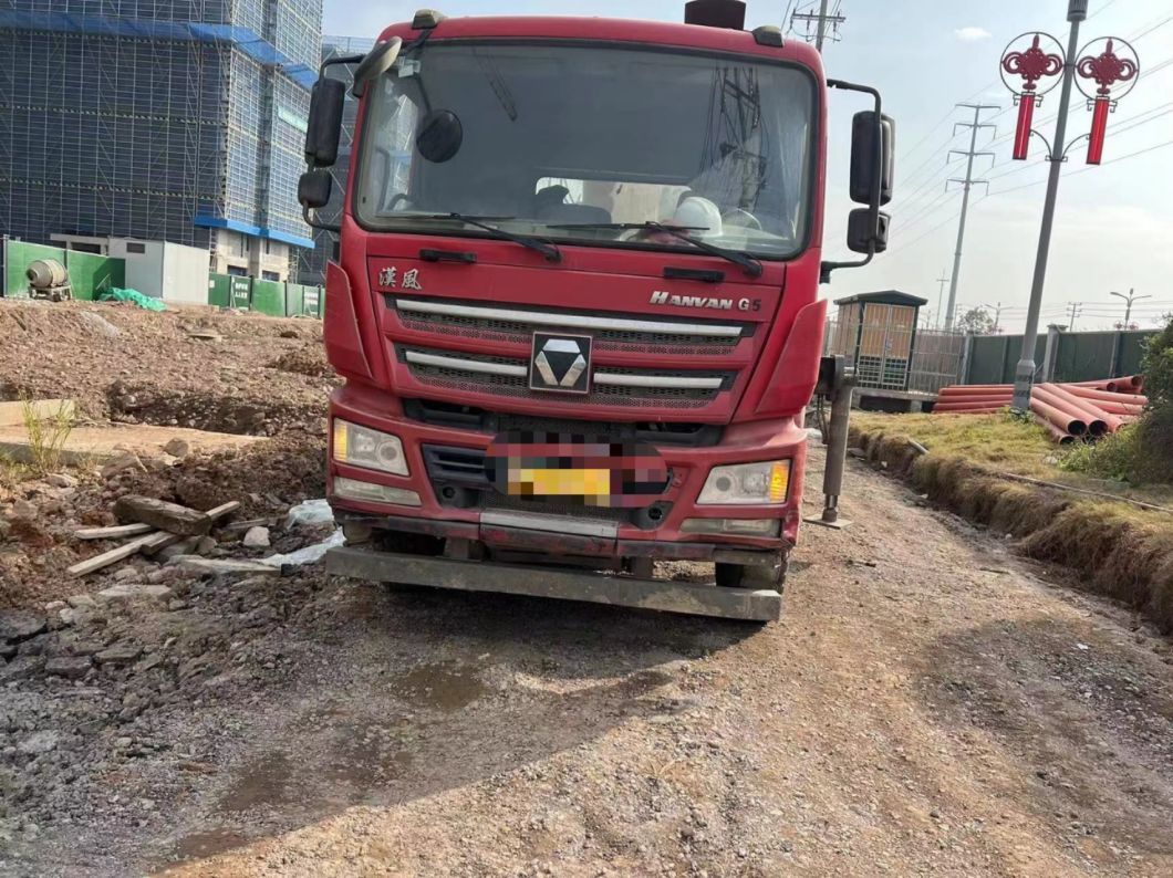 Sell a 18 Year Old Xg Used Truck Lifting Weight up to 16 Tons, There Is Need to Contact It Quickly