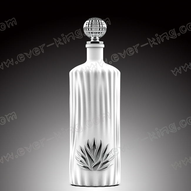 New Design Luxury 700ml Tequila Glass Bottle With Glass Cap
