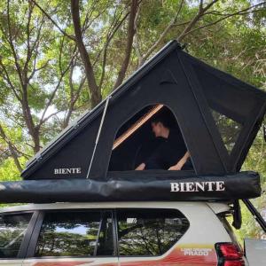 Quality Outdoor Pop Up Car Rooftop Tent Hard Shell Car Tent 2.3m Telescopic Aluminum Ladder Included wholesale