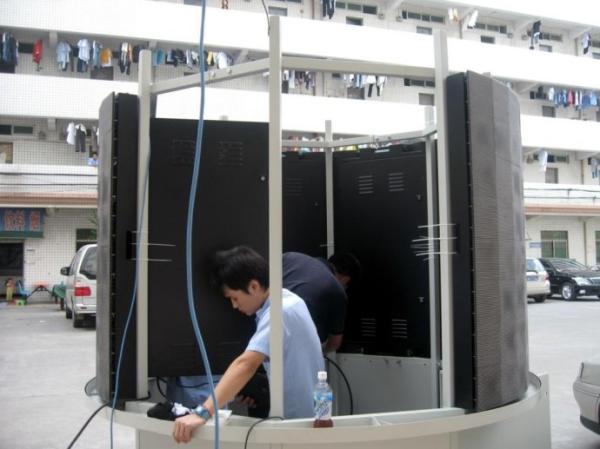 IP65 110V / 60HZ 2500dots DVI Video Curved Advertising Led Display Screen For