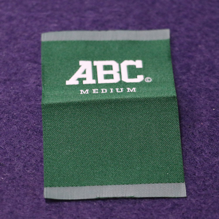Brand Name Clothing Woven Label / Woven Neck Labels Sewing In The Garment