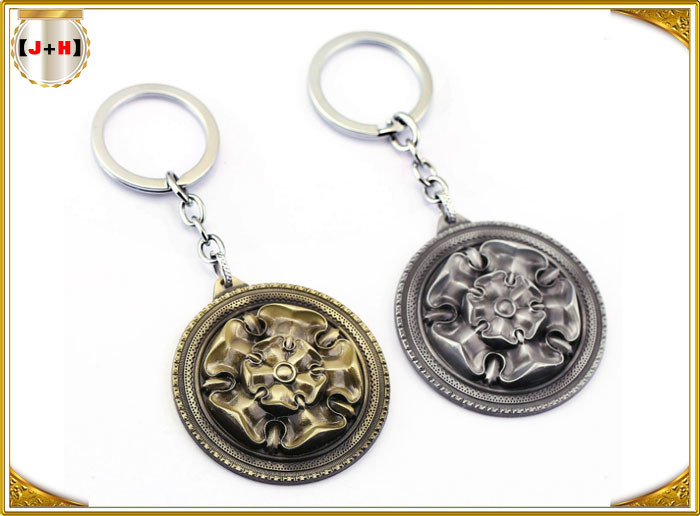 Game Sword Silver Brass Colored Metal Tiny Key Rings For Promotion Zinc Alloy Material