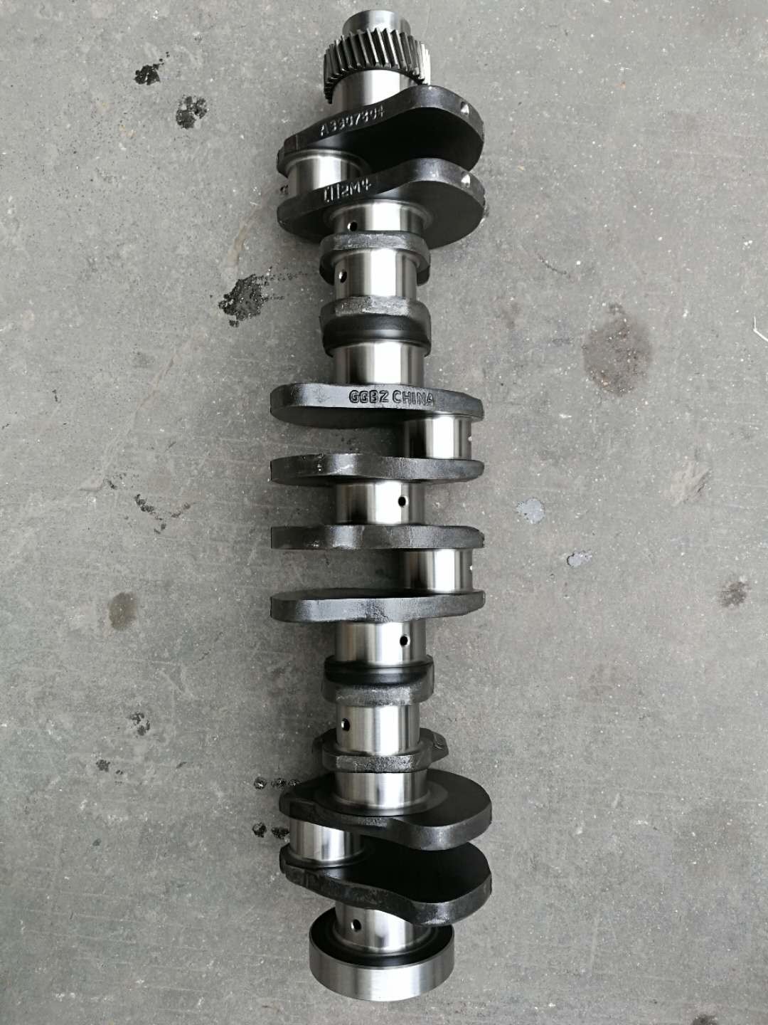 High Quality Manufacturer 3907804 3929037 6BT5.9 6D102 6BT Forged steel Crankshaft For Cummins Excavator Spare Parts