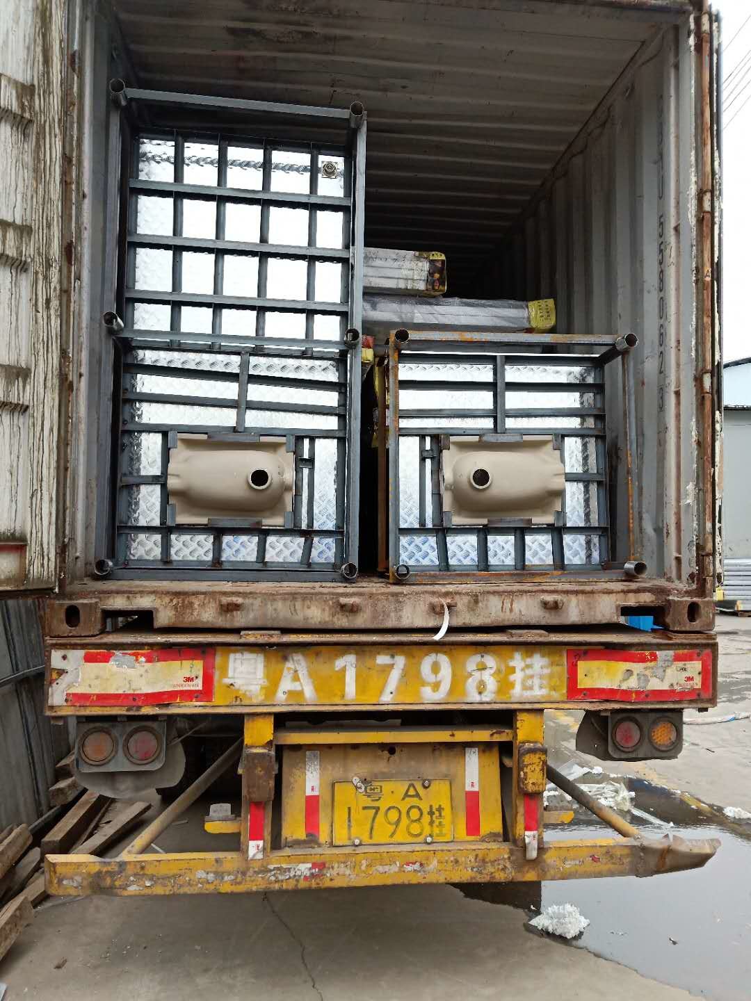 Customized Mobile Steel Portable Toilet Prefabricated WC Sitting For Camping