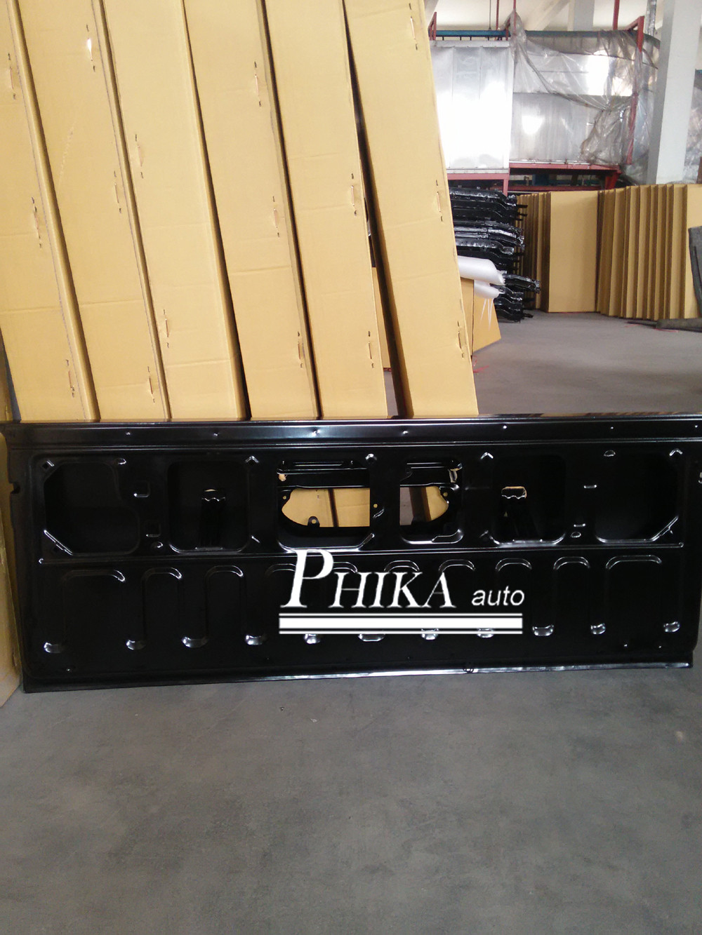 Original Auto Body Parts Black Gray Steel Toyota Hilux Revo Tail Gate