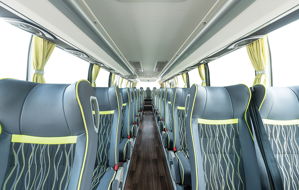 50 Seats Youtong Used Bus Left Drive Luxury Sleeping Coach for Comfortable Journeys
